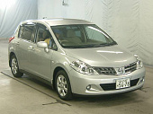 NISSAN TIIDA